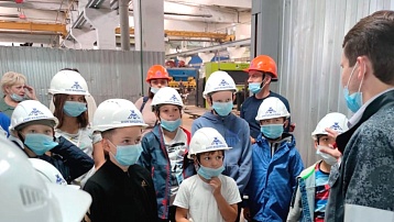 Экскурсия по заводу АО "Кургандормаш" для воспитанников спортивно-патриотического клуба «Вектор»