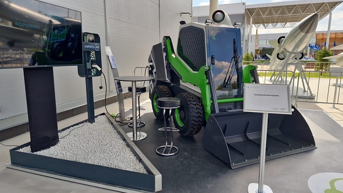 Разработка уникального электрического мини-погрузчика