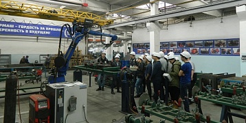 Студенты тюменского индустриального университета посетили Кургандормаш